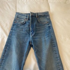 Zara Jeans high waisted